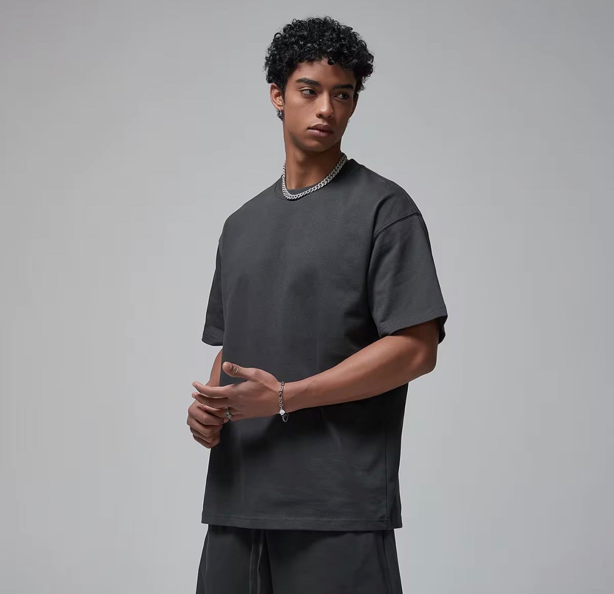 Urban Essential Oversized Tee
